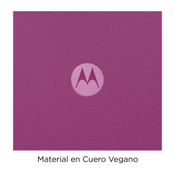 Vista detallada del material de cuero vegano en el equipo color Morado Crepúsculo